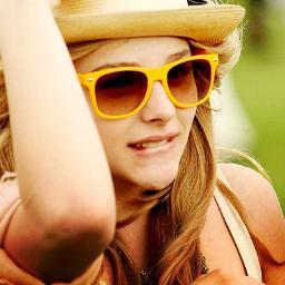 BresseleersRany's profile picture. I'm Rany and I'm  a big fan of Chloë Moretz  ( i'm from Belgium so my Englisch isn't  good ) .