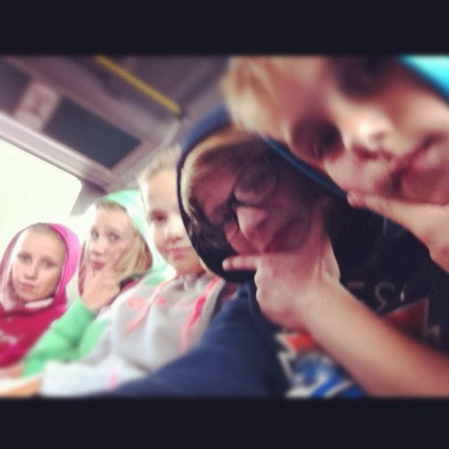 Heei dit is het nieuwe account van : TeamPicture! TeamPicture with : noel ezra liebbe menthe naomi
!!