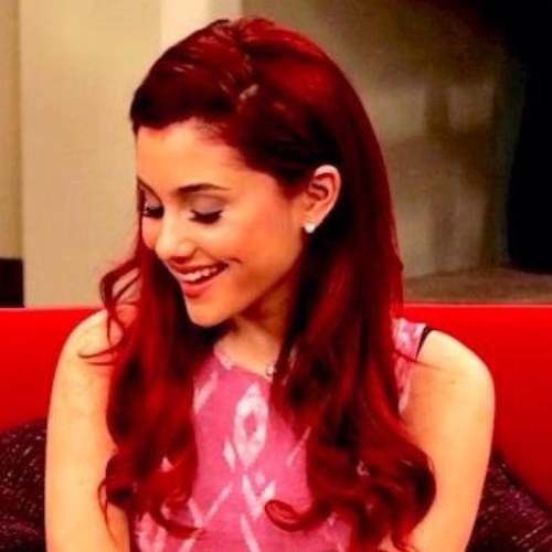 Im Cat :) I was Erica b4.. But Im Caterina now :)