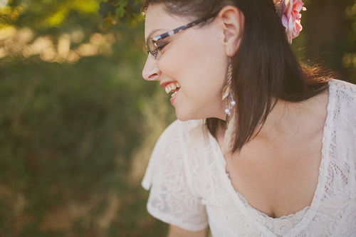 Essence Photography's Official Twitter! Helping you capture your story, every chapter, and season is unique and special.