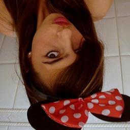 Menina Apaixonada, carente, chata, boba...enfim Normal!