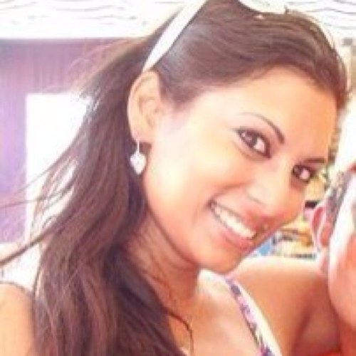 A sassy passionate lawyer whose daughter is her pride and joy! She loves her husband her family & friends, eating, holidays, sunshine & booze!!