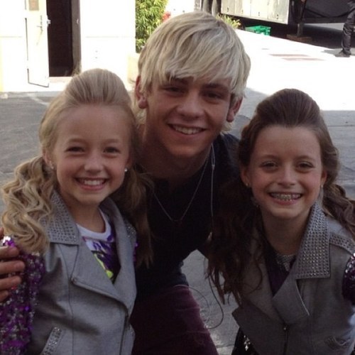 hey its jaycee from djs mix, me and dylnn won shake it up make your mark..... IM THE REAL ONE! followed by @zendaya96 #shakeitup