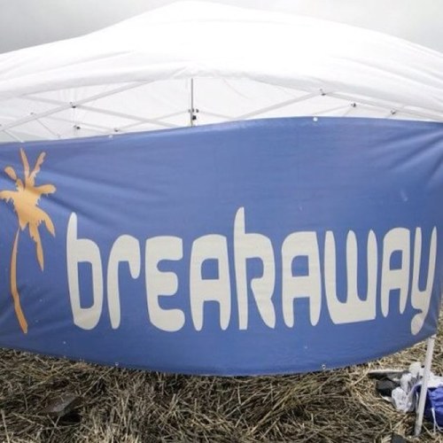Creating a place for Student Leaders and youth to connect. For over 30 years Breakaway has focused on ministry that impacts students and leaders lives.