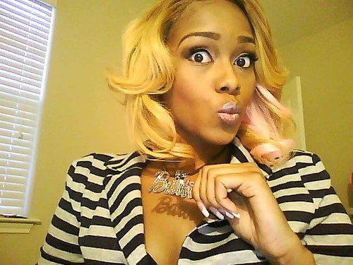 A f'n barb on her dat get $$$ 'ish. ((PERIOD)) ** #barb #love