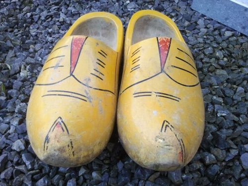 kosmosslapen's profile picture. Groot in meubelen groot in slapen groot in keukens