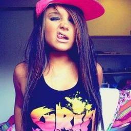 Follow moi sur se profil  @Geoo_9  et je te follow back!
Et si je tes follow va me follow sur @geoo_9 ;)