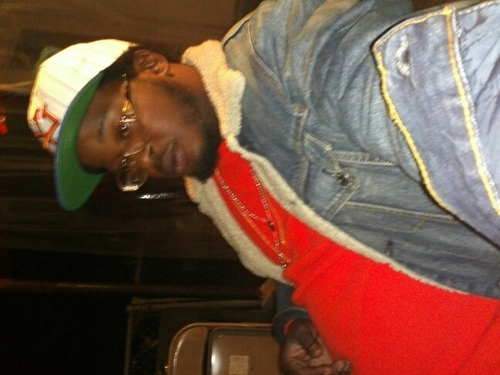 43mobbB's profile picture. get money get money get money and let the rest play it's self out!