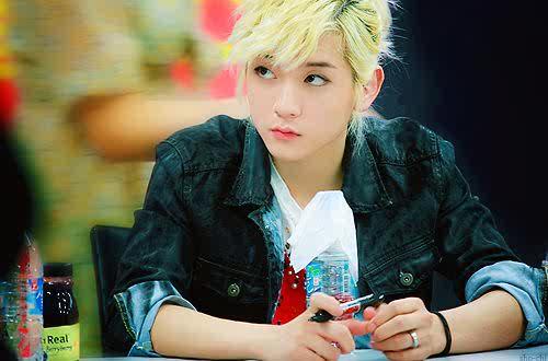 Verified RP @BDSM_RP ✉ Choi Minki a.k.a Ren ✉ 95line ✉ beauty slave ✉ single waiting for sadism master(?) ✉ My Gege Henry ✉