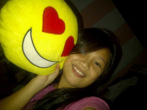 VirginiaSamanta's profile picture. Be yourself.!