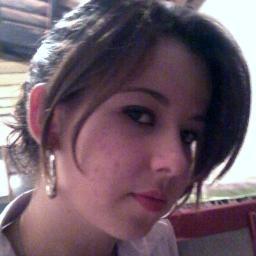 16 anos; libriana ;adoro sair ;sonho;acredito; e realizo...