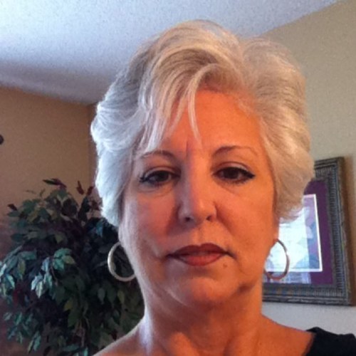 Christian, conservative, political enthusist, that is concerned for our nation & our future. ProLife, Pro 2nd Amend.