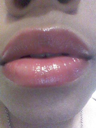 #teamlightskined #team rican #team idgaf .. #GIRLonGIRL ;) Diced Pineapples !