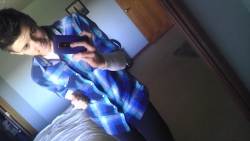 ryan_loves_u's profile picture. Fucking shit up since '98.