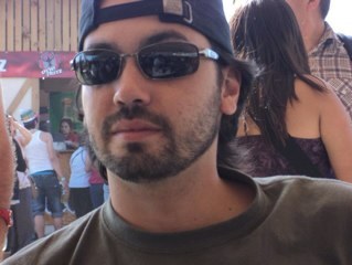 Papá de @vicente_t21 (instagram).
La inclusión es tarea de todos.
Ing.Telecomunicaciones, además de una Banquetería familiar.
Colocolino, Futbolista Amateur