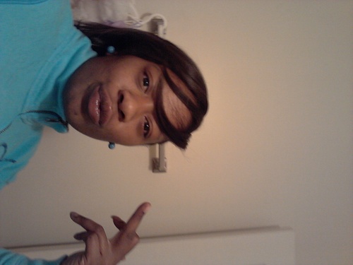 I LOVE HAVING FUN.... Y.O.L.O. MY WORLD IS MY 3LW.. I'M ALL ABOUT RESPECT GIVE IT U SHALL RECEIVE IT...