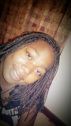 MsKayKay19's profile picture. 