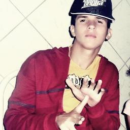 -                                                                                            '        namorado e todo da  @elainemedeiroo ♥