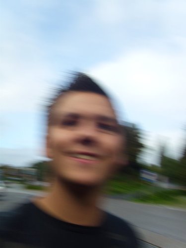 Informatiker, Sportler, Musik hörer, Pizza esser, unbeschreiblich, Prototyp, engagiert