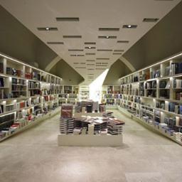 putrifithri's profile picture. 