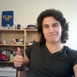 Maxski_'s profile picture. I never once played Jack in Titanic.