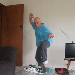 Markuslittle's profile picture. Likes......things i like
Dislikes.....t'other stuff