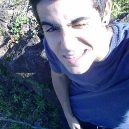 Muitos falam, poucos sabem. Muitos escutam, poucos entendem.