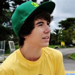 Perdi a senha do antigo twitter glr, divulga aew o novo :/  acabei de criar, ô pqp