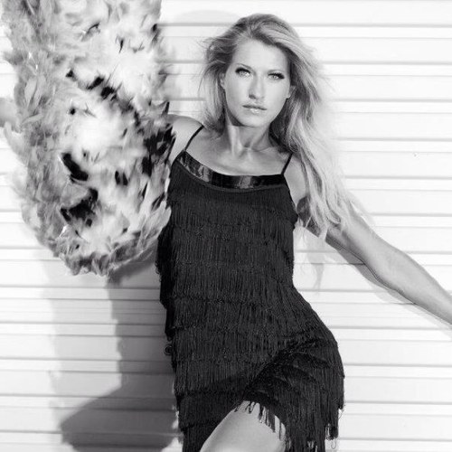 LeeRath1's profile picture. Creative entertainment specialist. Director,Singer, actress, choreographer, writer, fashion designer @BuggsClothing. Visionary.#ThereIsNoBox