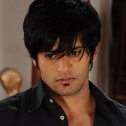 Computer & Heart Hacker!!!!!!! Working in Ladies Hearts ;) Next Superstar of Earth!!! Don't Underestimate I, Me & Myself!!