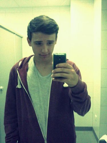 Skater. 15. German. Taken.
Swagger biografie