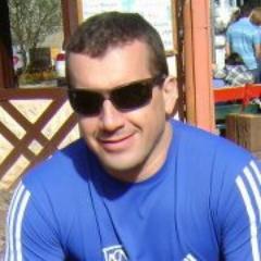 jj_lourenco's profile picture. Viva a vida!!! Amo minha namorada,louco por futebol e corridas de rua...!!!