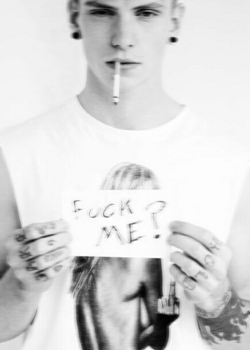 Noah4ndTheWhale's profile picture. let's fuck?