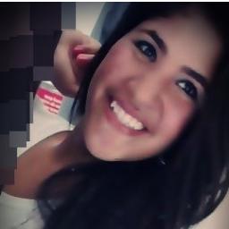 Ajoelha e reza irmão, a fé move montanhas (...) Segue aê {: