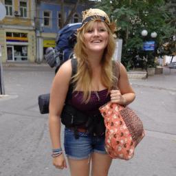 CharlotteBrake's profile picture. Coming to Twitter late, but wanting to pursue a career in interior design and making handbags using sustainable products and new innovative organic materials.