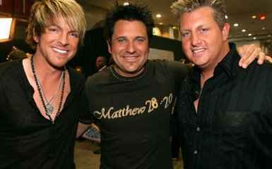 i love rascal flatts and country music..