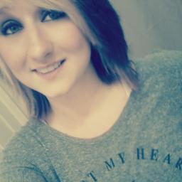 aye_itsmegg's profile picture. life aint always beautiful, but its a beautiful ride :)