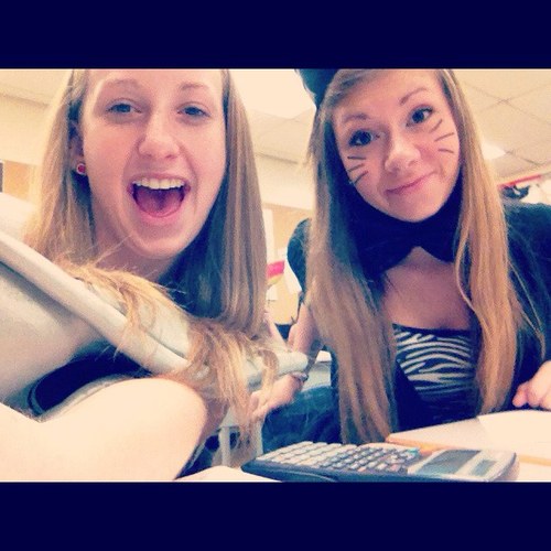 JustineJenna's profile picture. follow my actual twitter @justinejenna_ .. bitches