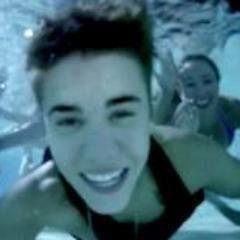 O Justin ensinou a gente a acreditar nos nossos Sonhos , e não importa os problemas que iram aparecer .. O importante é acreditar . 
  
NEVER SAY NEVER !
-