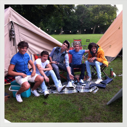 We are the admins of the page ( I have stayed Up All Night now please Take Me Home - One Direction)
Follow! We Follow back!
~ Kay, Brit & Amaya