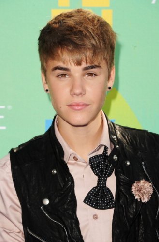 Justin bieber,my world you,my life you,i love so much,love me much too,#never say http://t.co/NBjwZo81.life!kidrauhl.