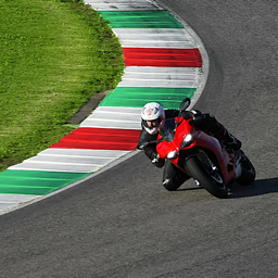 LenaDocet's profile picture. Responsabile e Tester moto della rivista on-line Dream Bike / Director and bike Tester for on-line magazine Dream Bike.