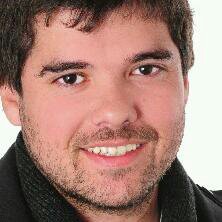 Consultor Político. Asesor de intendentes, gobernadores y candidatos del conurbano y del país. Productor gráfico. Proveedor del Estado.