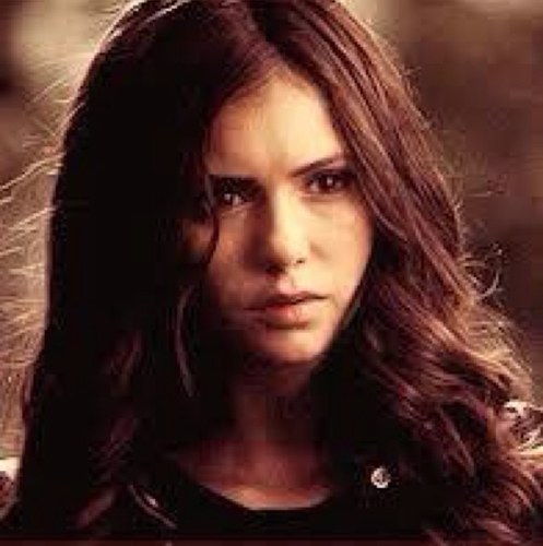 Hi im Alyssa but you can call me Ally. My mommy is @esmeacullen21 and my daddy is @DocCarlisleC_....Im part of #CullenClan My jakie: @Jacob25139849
