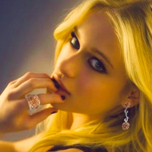 Glimmer. It sounds like the name for the most perfect angel to exist, and that's completely true.