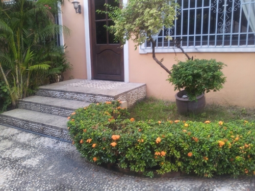 ‏معلومات زراعية حول الحديقة المنزلية. مشرف الحساب مهندس زراعي ذو خبرة طويلة لكنه مشغول..الله المستعان