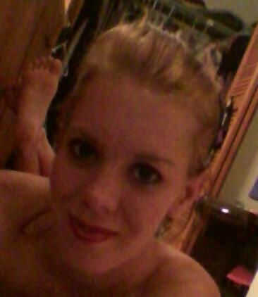 21yrs old in love with a great guy David, mother to kas 2yrs old. two pt jobs.  .. Liven life one day at a time.