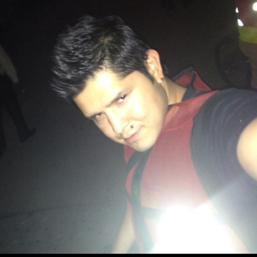 marianolalde's profile picture. Yo no se qien es El..tampoco me interesa..Pero t aseguro q nadie podra amarte como Yo!! Y aqi estoy..Cayendo! Y solo una persona puede hacerme volar! Solo Tu..