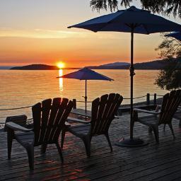 BeachsidebytheBay, incredible WATERFRONT accommodation on the Sunshine Coast (Sechelt), BC.  Follow me for deals and advice on THE best Coast getaway.