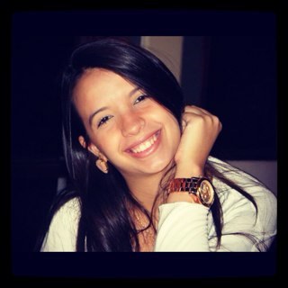 Enfermeira em formação pela Universidade Potiguar, 20 aninhos, Leonina, ee MUITO feliz... :D